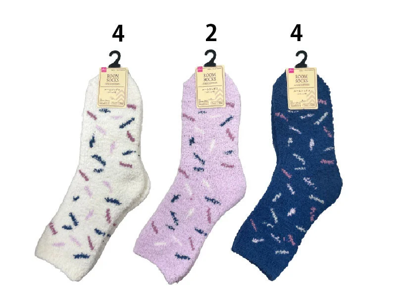 - Cat stress soothing sprayRoom Socks - Stick Pattern -