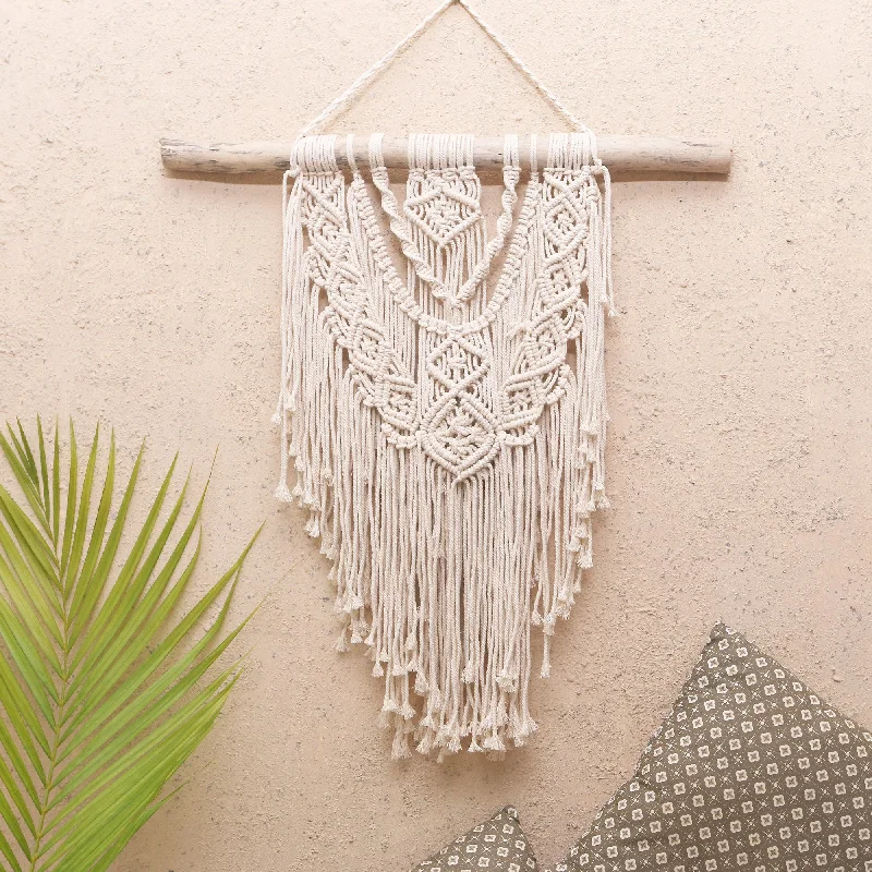  -Anti-scratch sofa protective coverBoho Splash Balinese Cotton Macrame Wall Hanging
