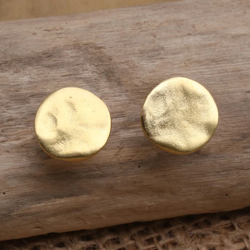 - Rabbit grass rack to prevent waste food boxKerupuk Handcrafted Gold-Plated Stud Earrings