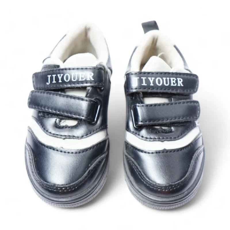 - Remote interactive pet feederBOYS JOGGERS IR 20-25 WIN-21 ZL1068