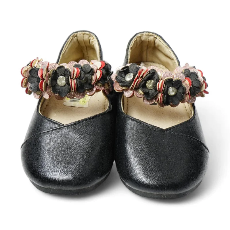 - Rabbit grass rack to prevent waste food boxGIRLS SHOES MW-18 H218-27