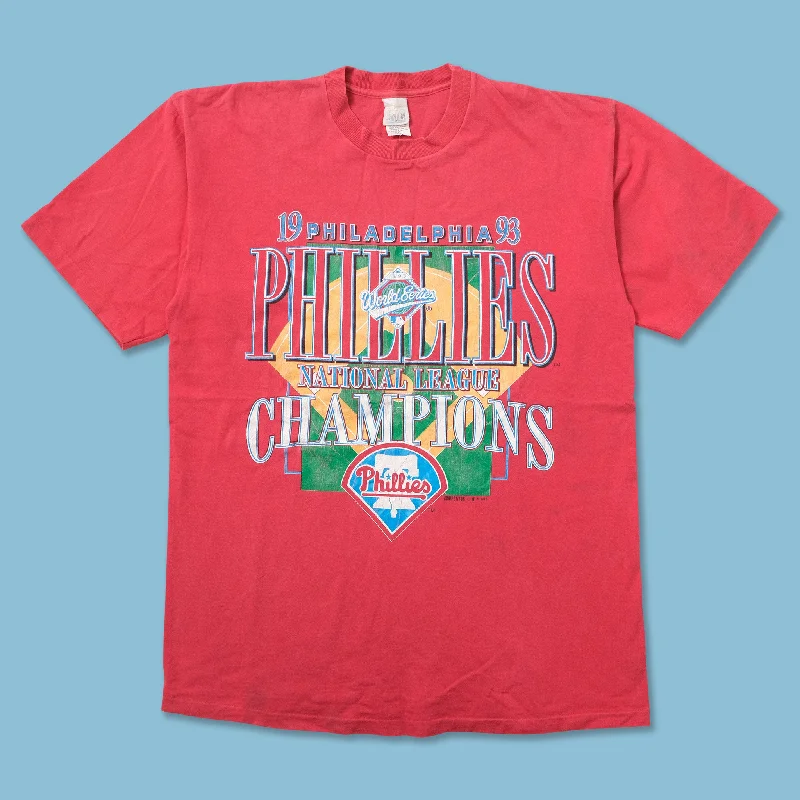 - Teething and chewing toys for puppiesVintage 1993 Phillies T-Shirt Large