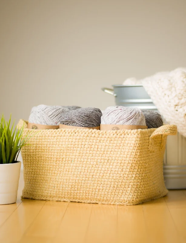  -Anti-scratch scratching board AND cat bed in oneCrochet Kit - Rustic Tweed Basket